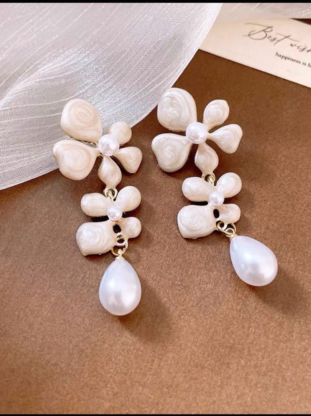 Elegant Pearl Flower Drop Earrings – Gold-Tone Floral Statement Earrings